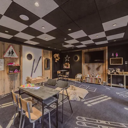 Apartment In Near Slopes
